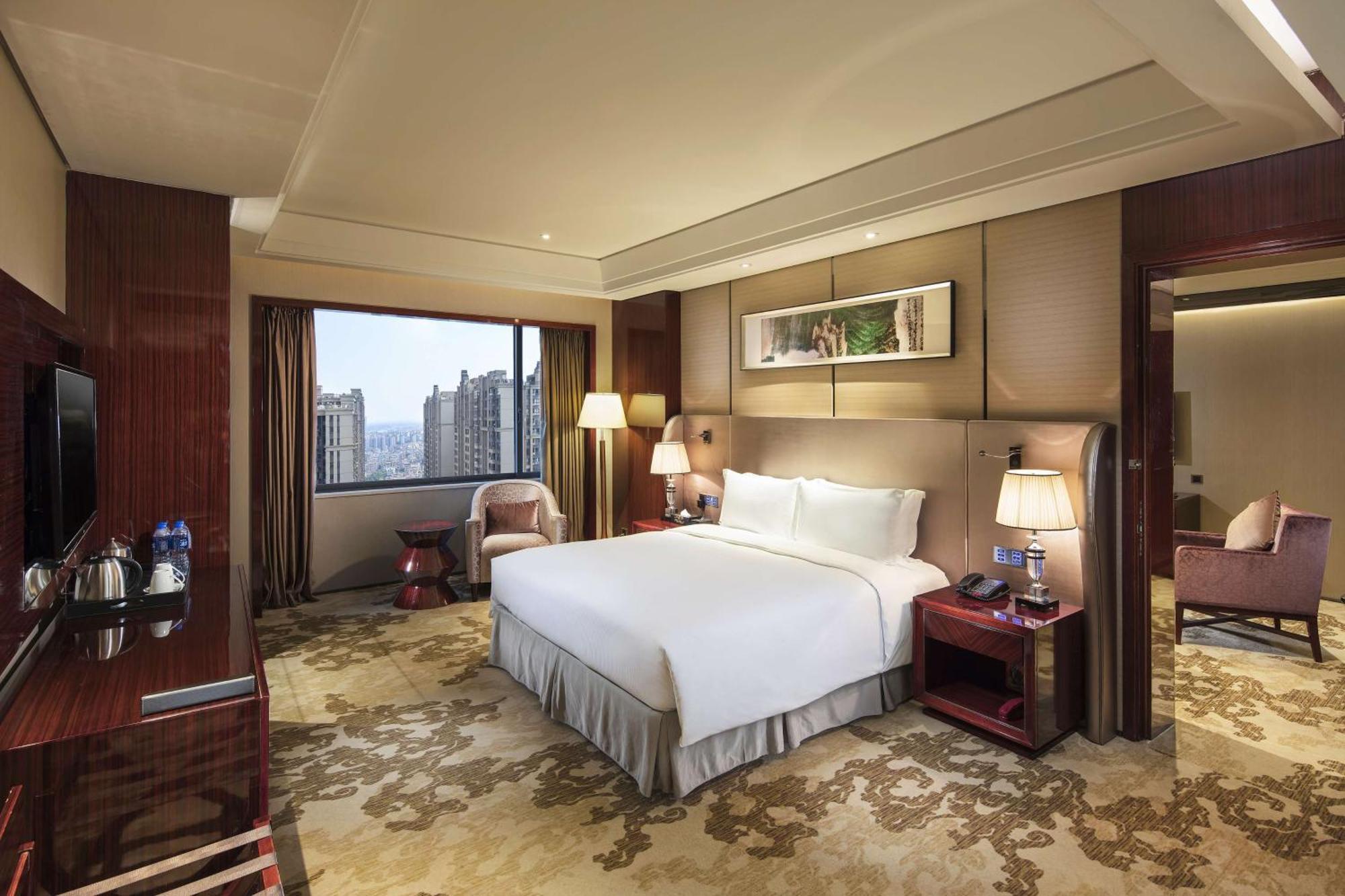 Hilton - Close To Lecong International Furniture Mall Hotel