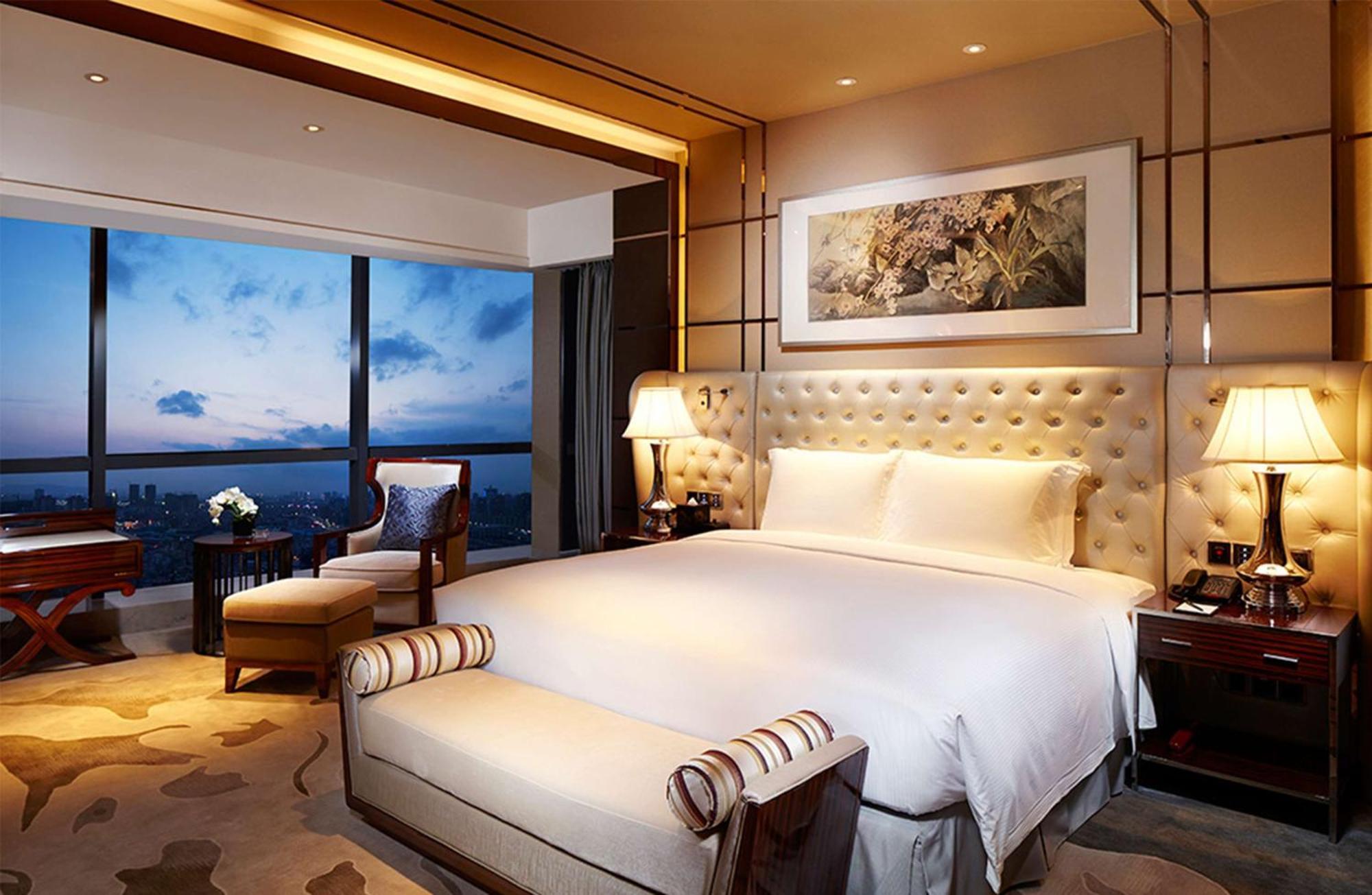 Hotel Hilton - Close To Lecong International Furniture Mall Foshan