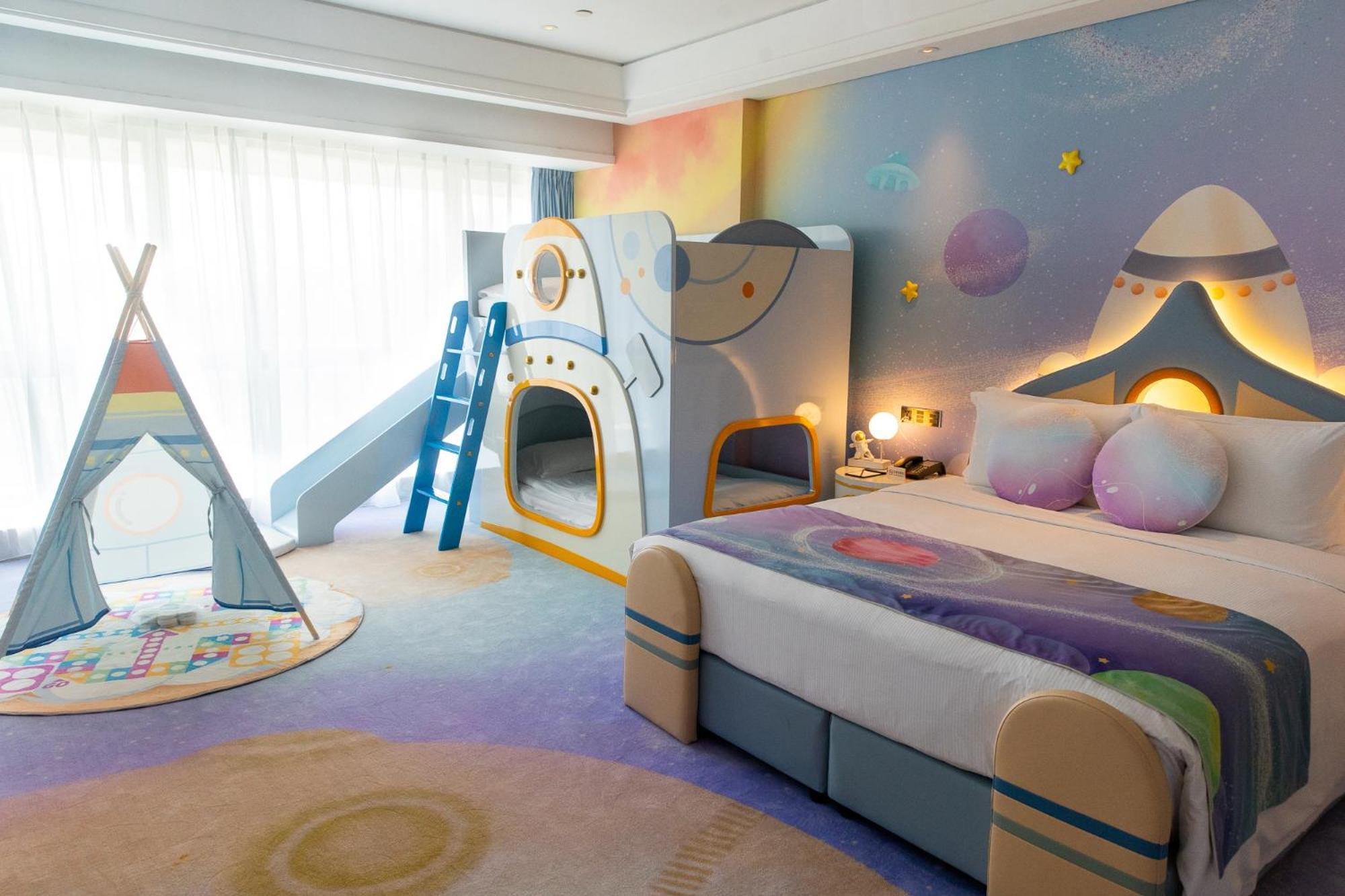 Hilton - Close To Lecong International Furniture Mall Hotel